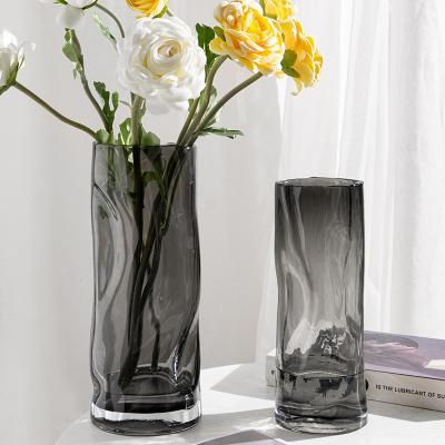 China Fashion Modern Luxury Clear Glass Table Vase For Home Office Flower Decoration for sale