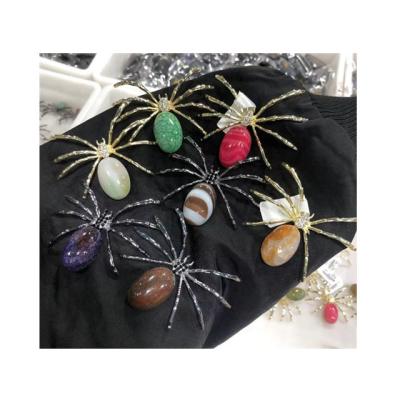 China New arrived natural quartz crystal crafts from Europe healing stone crystal spider for sale for sale