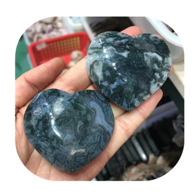 China Europe wholesale semi-precious stone crafts carved natural green heart shaped moss agate stone for sale for sale