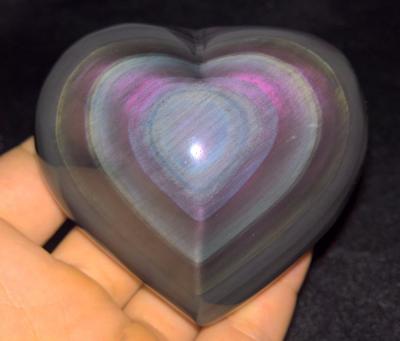 China Natural Polished Europe Rainbow Obsidian Heart Shaped Rocks For Decor for sale