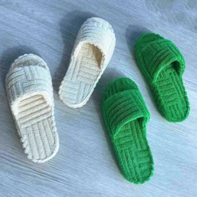 China Autumn Winter Latest plush slippers fashion trend women's cotton slippers warm thick-soled uniterms slippers for sale