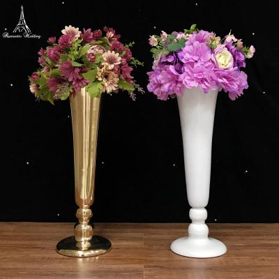 China Party Decoration 50cm Tall Metal Vase Flower Stand For Wedding And Event Table Centerpiece Decoration White Silver Gold Black Colors for sale