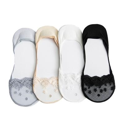 China 2020 New Ladies Lace Socks Female Shallow Mouth Cotton Breathable Invisible Socks for sale