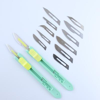 China Easy Carry Factory Prices Disposable Sterile Scalpel With Retractable Carbon Steel Blade for sale