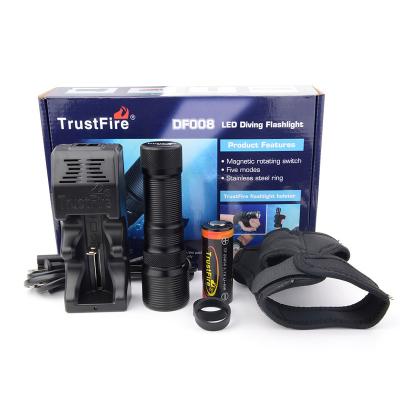 China Camping TrustFire DF-008 1xCREE XM-L2 U3 700 Lumens 50m Diving Depth LED Flashlight+1x26650+1xCharger+1xHolster for sale