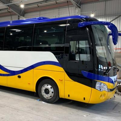 China Front Engine Yutong Coach Bus ZK6121HQ with refrigerator and toilet 6 - 8L for sale