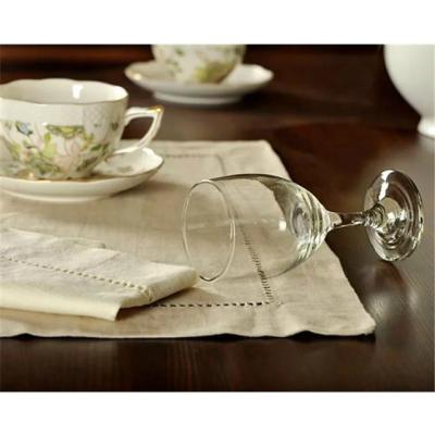 China Table Place Mats And Sustainable 100% French Linen Napkins Sets With Hand Day for sale