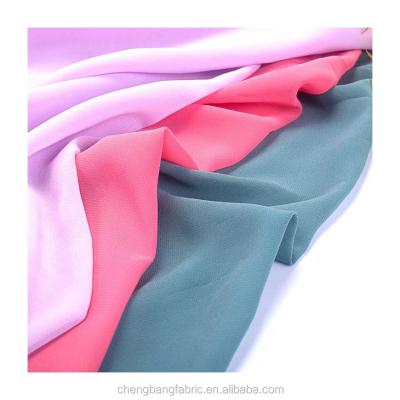 China Anti-Static Ready To Ship Cheap Price 100% Polyester Plain Soild Dyed Hijab Chiffon Bulk Fabric for sale