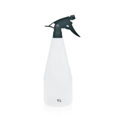 China 1000ml Cheap Handheld Plastic Spray Bottle Garden Pesticide Pressure Sprayer for sale