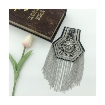 China Decoration Factory Wholesale All-match Hand Made Tube Long With Tassel Chain Epaulet for sale