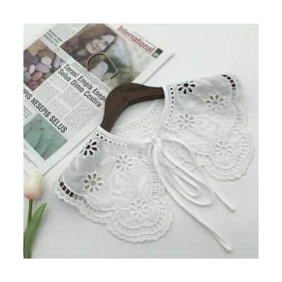 China New Arrival Spot Supply Folding Lace Water Soluble Lace Strands Flowers Around Detachable Collar for sale