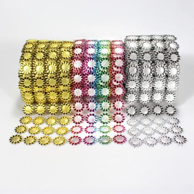 China Flatback 4 Row Shiny Sunflower Shape Diamond Mesh Wrap Roll Faux Rhinestone Crystal Mesh Ribbon Roll for sale