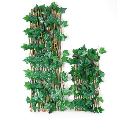 China Easy to set up and take down Expandable Artificial Ivy Privacy Screen Fence for sale