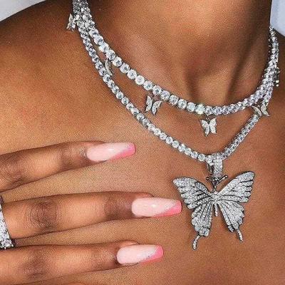 China Cute Rhinestone Butterfly Women Fashion Pendant Necklace Sparkling Hip Hop Bling Choker Butterfly Necklace Jewelry (BN001) for sale