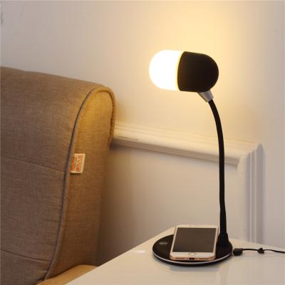 China Modern industrial classic postmodern table lamp usb bedside led table lamp with outlet for sale