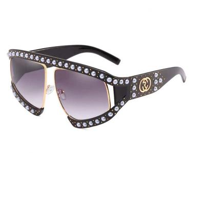 China Fashion Sunglasses OYE134 OEM Custom In New Women Running Brand Designer Oversized Female Gradient Shades Sunglasses Pearl Half Frame for sale