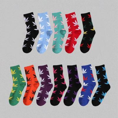 China Cute Printing Women's Winter Socks for Comfortable and Breathable Winter Wear for sale