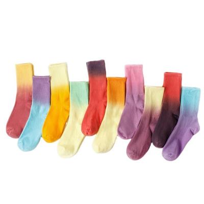 China Non Slip Tie-Dye Beauty Socks with Cuff Logo Grip Colorful Cotton Tie Dye Skate Socks for sale