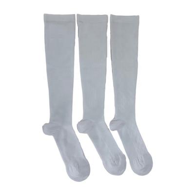 China Estilo regular Calcetines deportivos de compresión blanca de larga duración Calcetines de rodilla para niños en venta