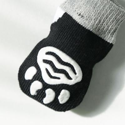 Chine Pet matching chiens durables chats chaussettes avec le style régulier et le logo position manchette à vendre