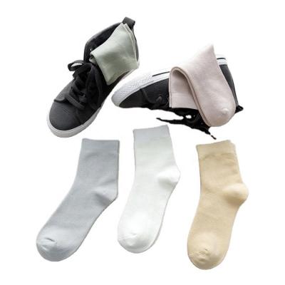 China Daily Socks Made of Bamboo Fibers Breathable and Sweat-Wicking for All-Day Comfort for sale