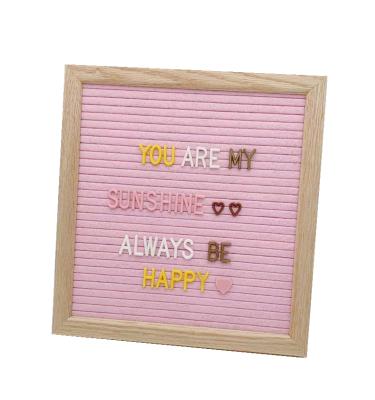 China Home Decorations.Gifts Hot Sale 10*10 Inches Rose Oak Frame Wooden Felt Letter Board With 460 Plastic Letters And Bags Stand for sale