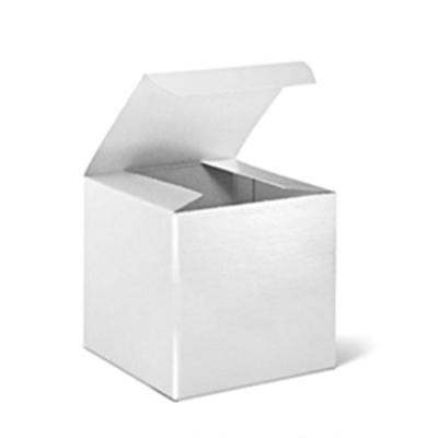 China Recyclable Cheap White Card Paper Packaging Donut Box With Custom Logo Printed for sale