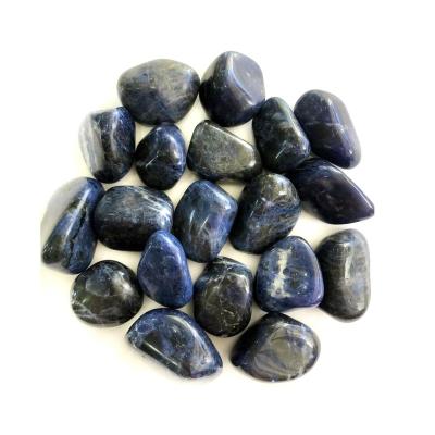 China China Crystal Wholesale Bulk Natural Healing Crystals Chips Sodalite Tumbles Tumbled Stone for sale