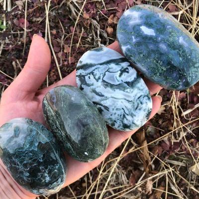 China China Wholesale Natural Gemstone Hand Carved Polished Reiki Moss Agate Palms For Healing for sale