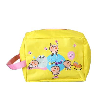 China High Quality Durable Oxford Fashion Large Capacity Travel Makeup Bag Waterproof Cosmetic Bags With Logo à venda