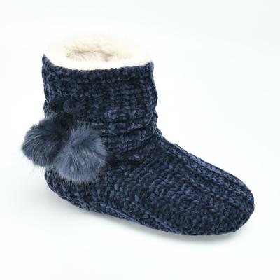 China Fashion Trend Navy Light Weight High Quality Luxury Chenille Knit Pom Pom Fluffy Slipper Boots For Women for sale