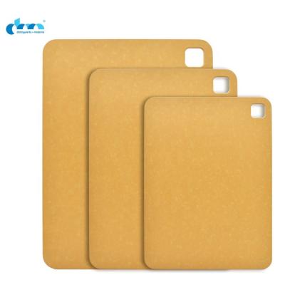 China Sustainable Wood Fiber Heat Resistant Cutting Board Custom Wooden Cutting Board for sale