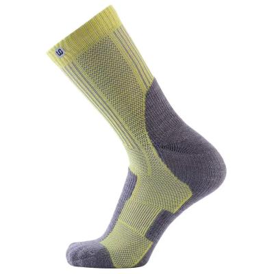 China Shunxin QUICK DRY Adult Outdoor Custom Wool Thermal Running Anti-slip Sports Warm Compression Socks Designer Men Socks With 3M Reflector for sale