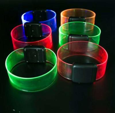 China Difanmax Romantic LED Bracelet Magnetic Bracelet for sale