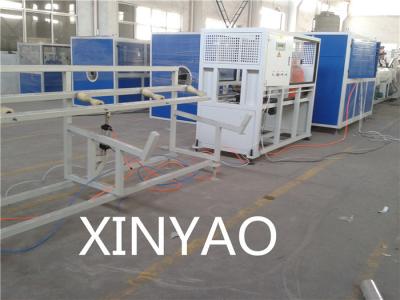 Chine Ligne complètement automatique d'extrusion de tuyau de PE 20 - 63mm, boudineuse à vis simple à vendre