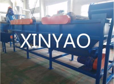 China Het Afval van HUISDIERENflessen Automatische Plastic Recyclingslijn 500kg/hr met Maalmachine Te koop