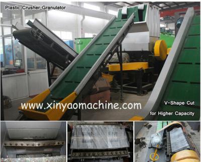 China V - Shape Rotor PET Bottle Plastic Crusher Machine / Plastic Recycling Equipment for sale