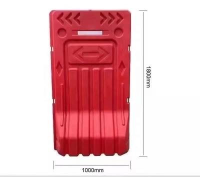 China Anti-Corrosion Plastic Water Filled Barricade Water Filled Traffic Barrier Road Safety Daoyuan Protective Obstacle for sale