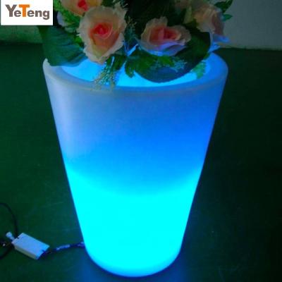 China Aluminum Plastic Flower Pot Mold Popular Plower Pot LED Rotating Flower Pot for sale