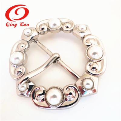 China Custom Bead Diamond Belt Buckle With White Metal Round Shape Alloy Belt Buckle Pin Bead Buckle Wholesale for sale