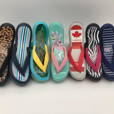 China New Design Non-toxic Slipper Plastic Flip Flop Plastic Promotional Toys Clothes Cut Flip Flop Clips for sale