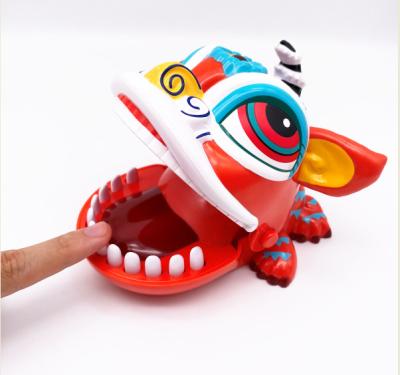 China 2021 Hot Selling BSCI Custom Chinese Southern Style Finger Lion Non-Toxic Biting Toys Wiggle Release Toys Squeeze To Relieve Plastic Toys for sale