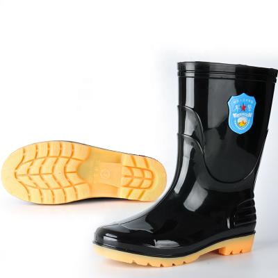 China Glitter Pvc Short for Men Man Design Your Own Cheap Mid-calf half Shoes Ankle Rain Boots for sale