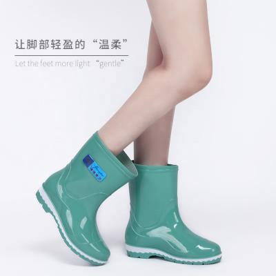 China Rubber Fashion Working Waterproof Pvc Short Ankle Girl Glitter for Women Ladies Cheap Rain Boots for sale