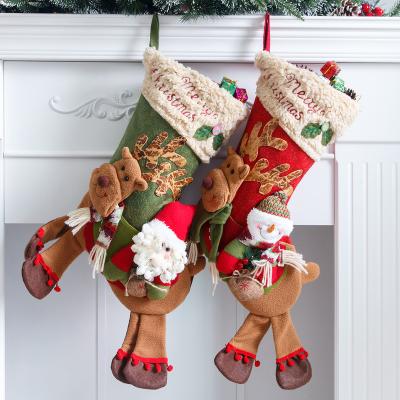 China Christmas Home Decoration 2021 New Santa Anlter Christmas Ornaments Stocking Kids Decorations Bag Christmas Eve Gift Bag for sale