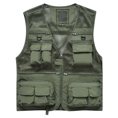 China 2021 Wholesale Spring Summer Hot Sale Anti-Wrinkle Green Service Men Mesh Vest Fishing Vest With Multiple Pockets for sale