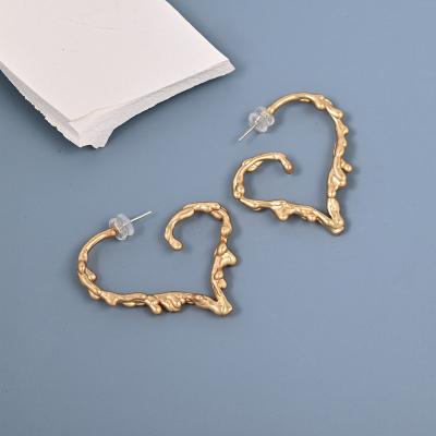 China Environmental Friendly Classic vintage fashion jewelry stud earrings  retro heart earrings hoop earring for sale