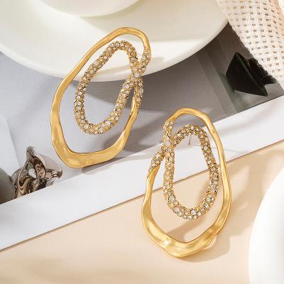 China Environmental Friendly New Arrival Fashion Jewelry Retro Irregular Gold Circle Earrings Twisted Alloy Rhinestones Exaggerated Geometric Earrings for sale