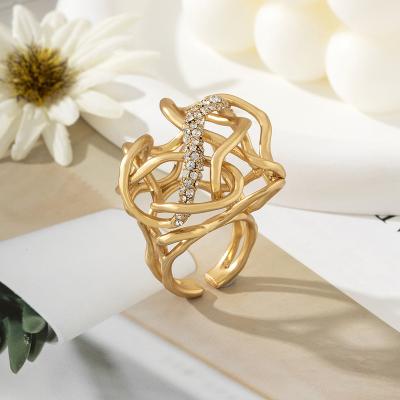 China Environmental Friendly Fashion men geometry Cuban chain ring simple personality zircon jewelry luxury 18K gold women ring for sale