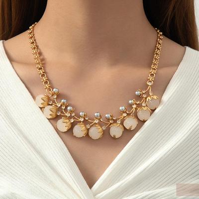 China Environmental Friendly Fashion luxury flowers 18K gold plated zircon pendant Pearl stainless steel jewelry set for sale